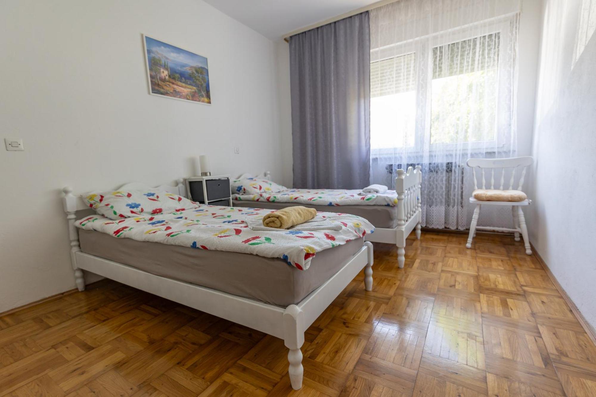 Apartman Marta I Soba Maja Gradiste Exteriér fotografie